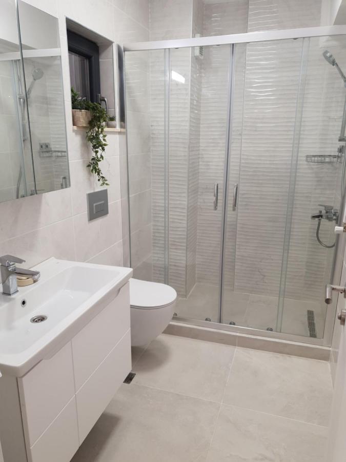 Apartament Le Bonheur Deux Solid Residence Butoaie مامايا المظهر الخارجي الصورة