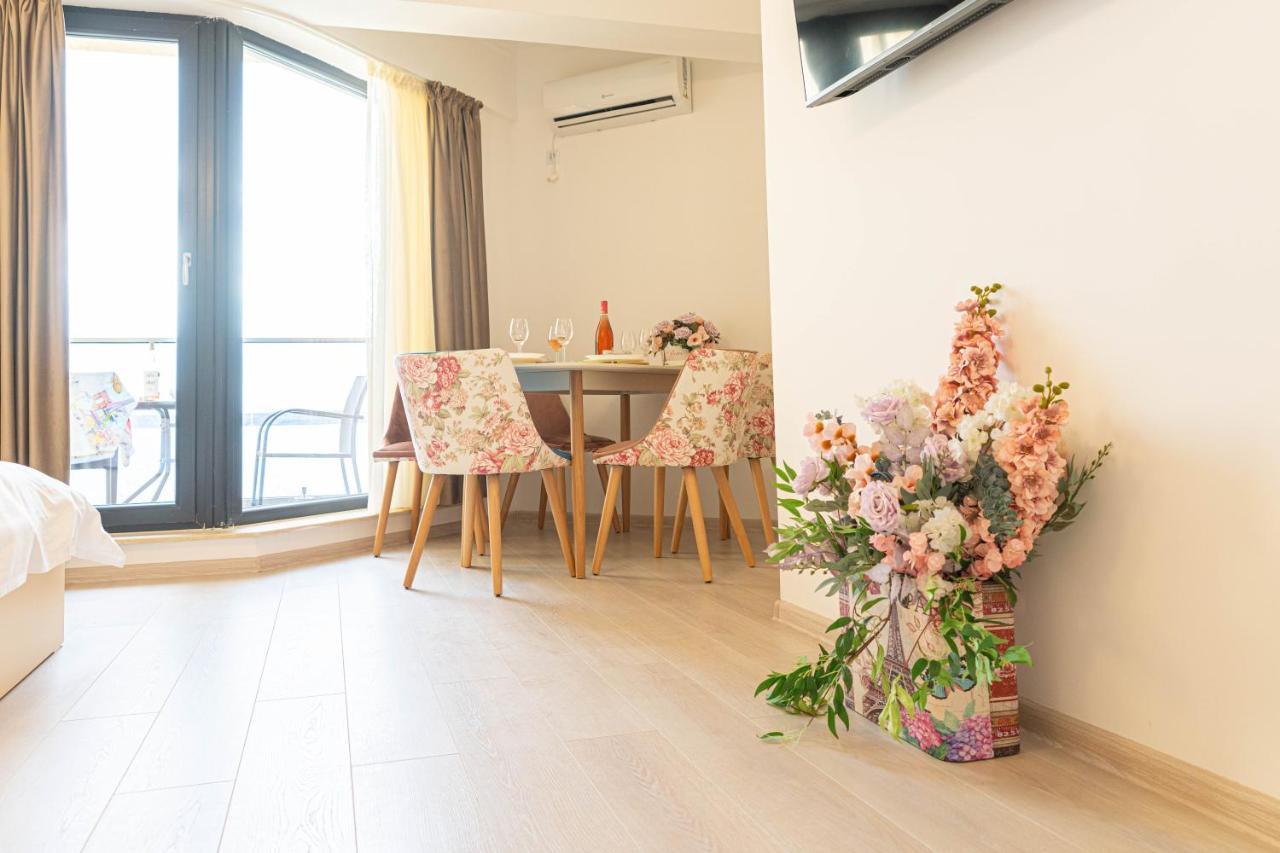 Apartament Le Bonheur Deux Solid Residence Butoaie مامايا المظهر الخارجي الصورة