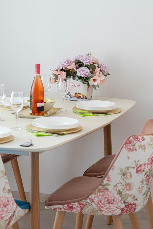 Apartament Le Bonheur Deux Solid Residence Butoaie مامايا المظهر الخارجي الصورة